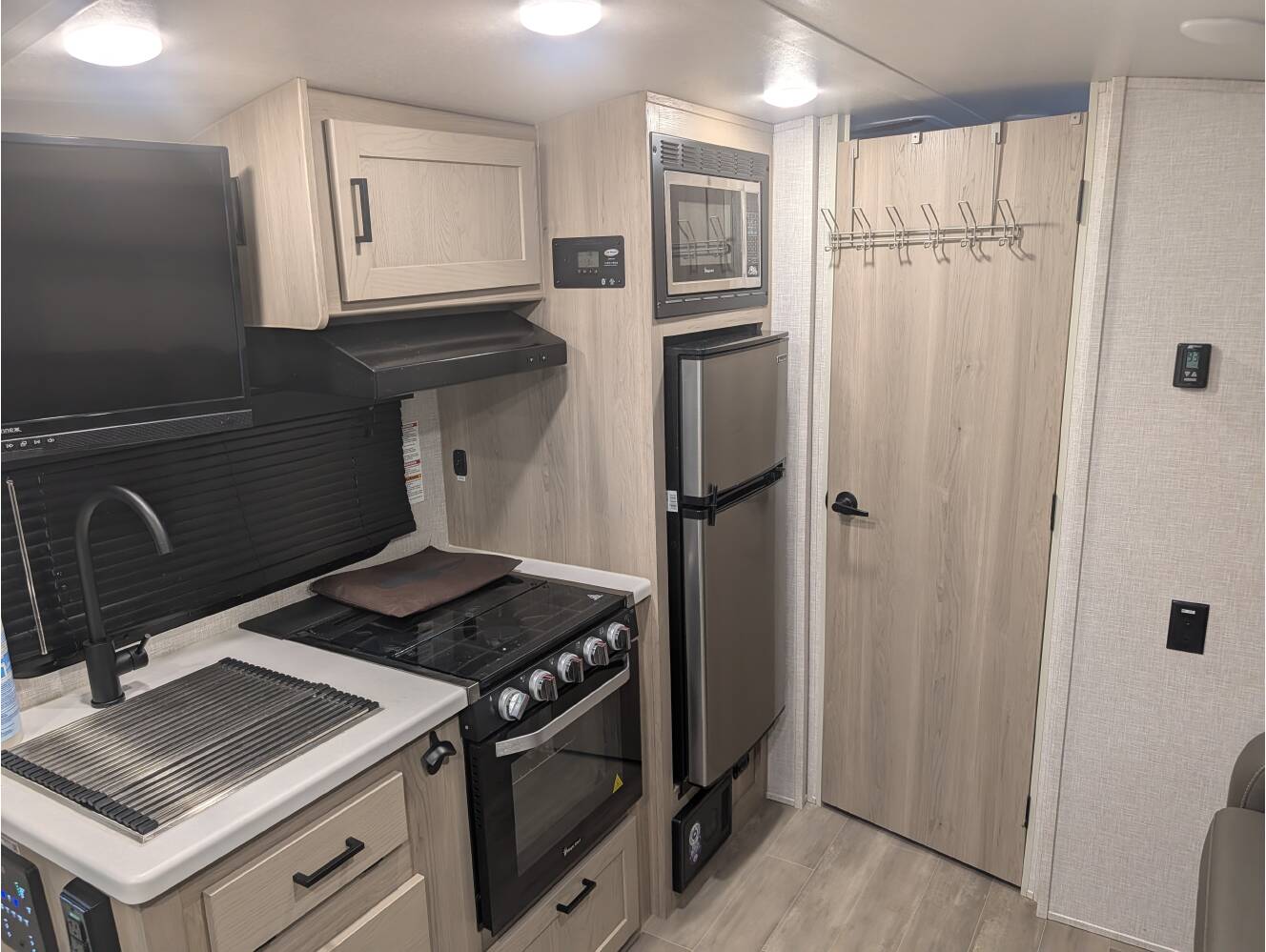 A photo of this 2023 Forest River FLAGSTAFF E-PRO E20FBS
