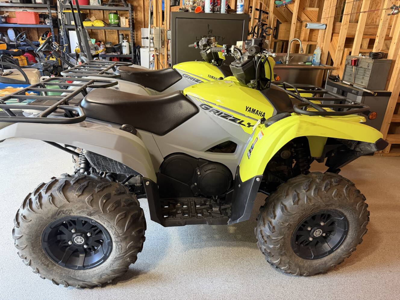 A photo of this 2022 Yamaha GRIZZLY 700