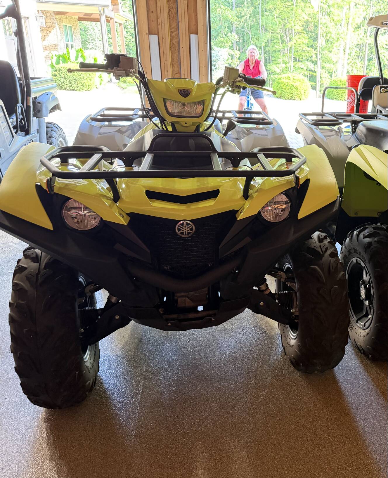 A photo of this 2022 Yamaha GRIZZLY 700