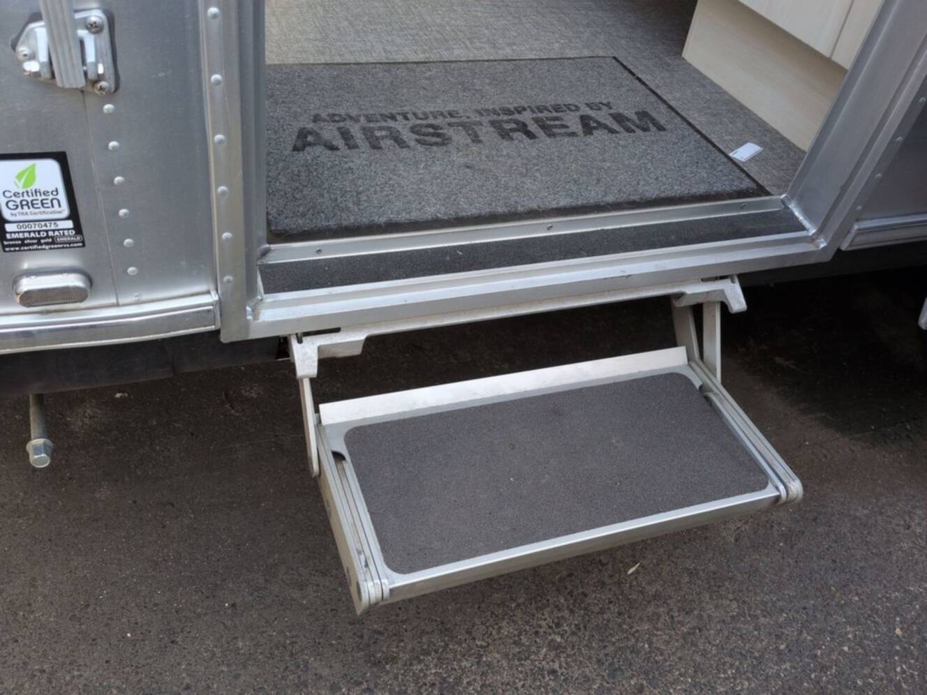 A photo of this 2024 Airstream Flying Cloud 27FB