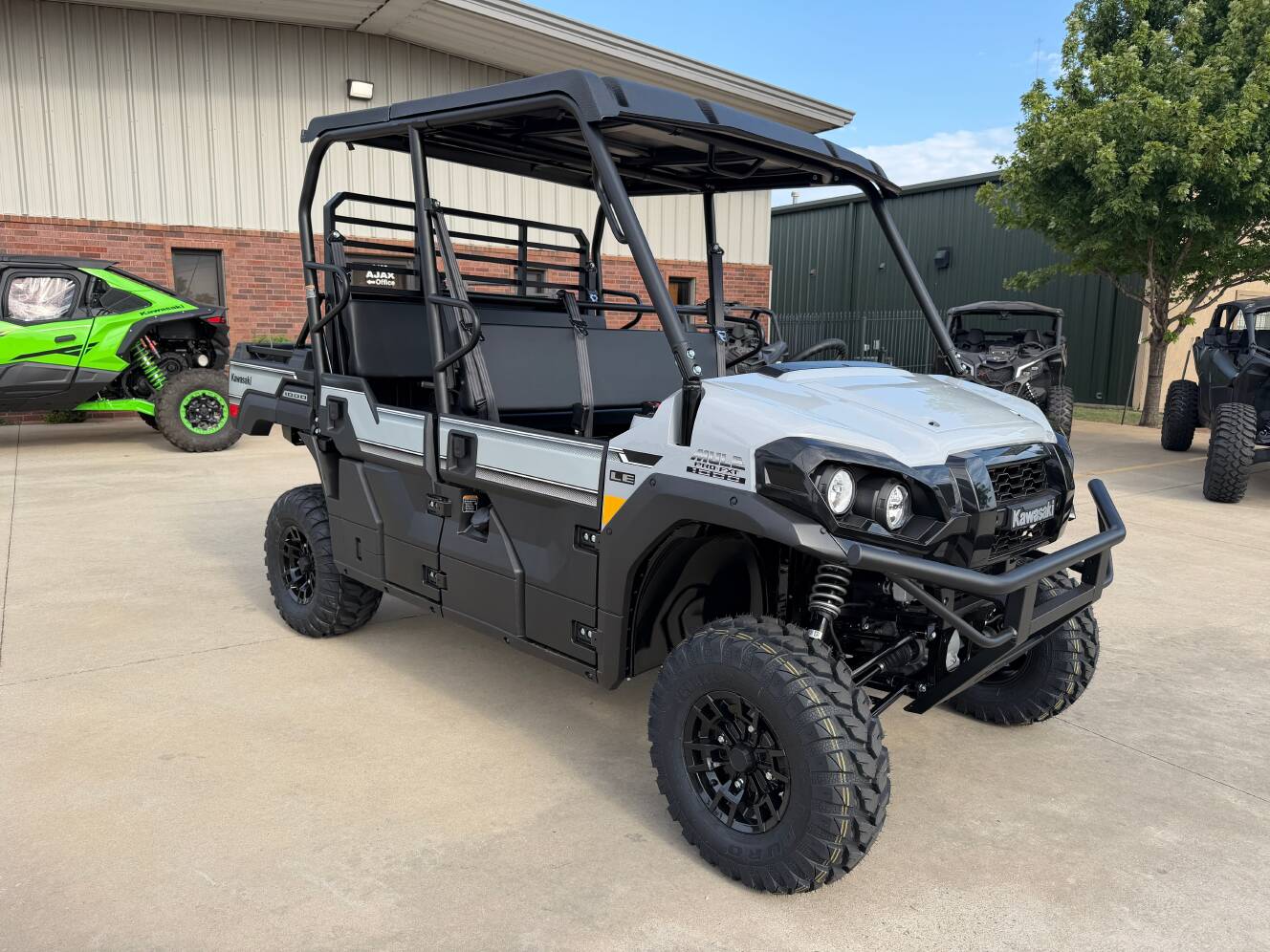 A photo of this 2027 Kawasaki MULE PRO-FXT™ 1000 LE