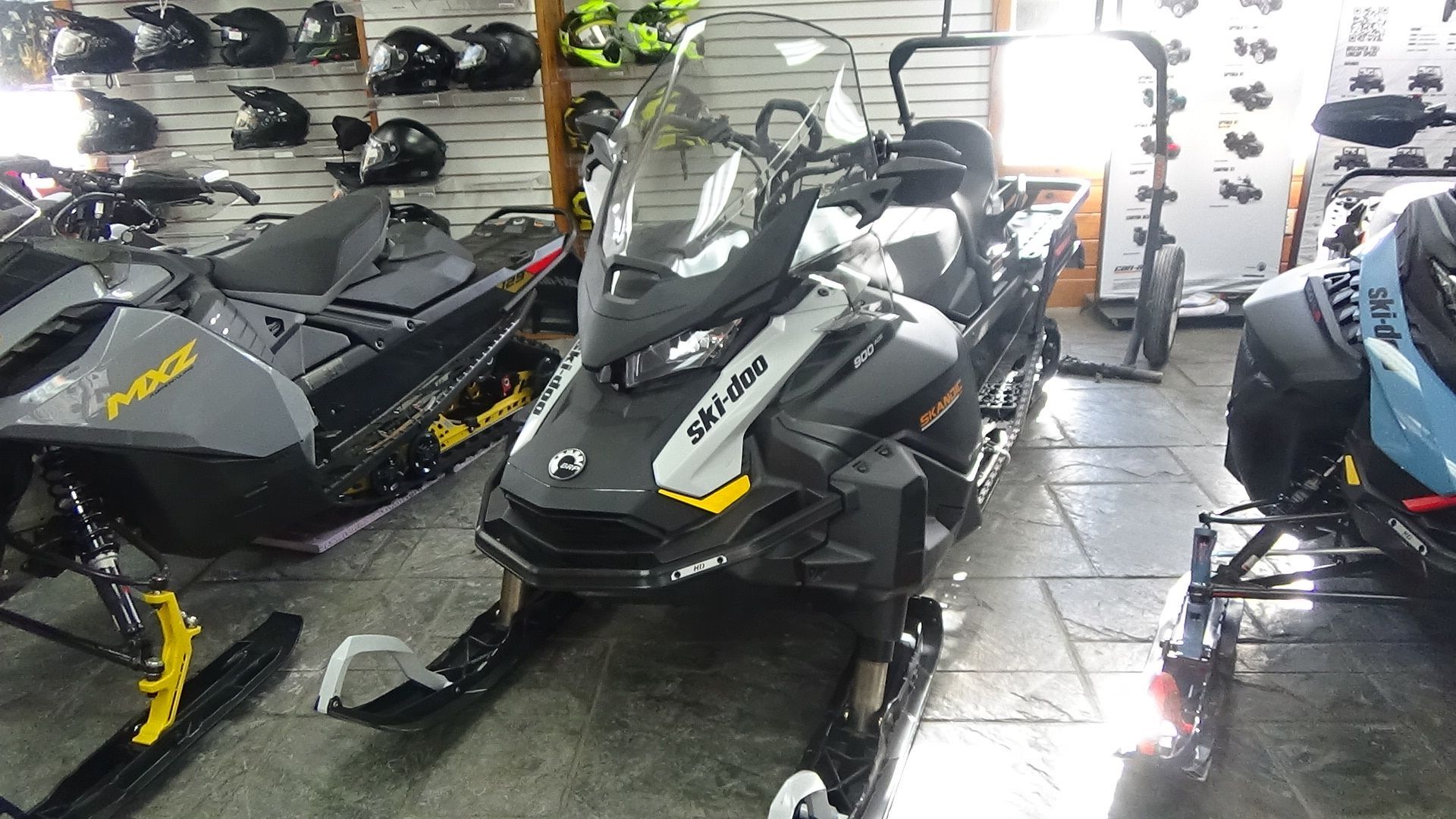2026 Ski-Doo Skandic LE 900 ACE ES Silent Cobra WT 1.5 Track 20 in. Snowmobile snowmobile