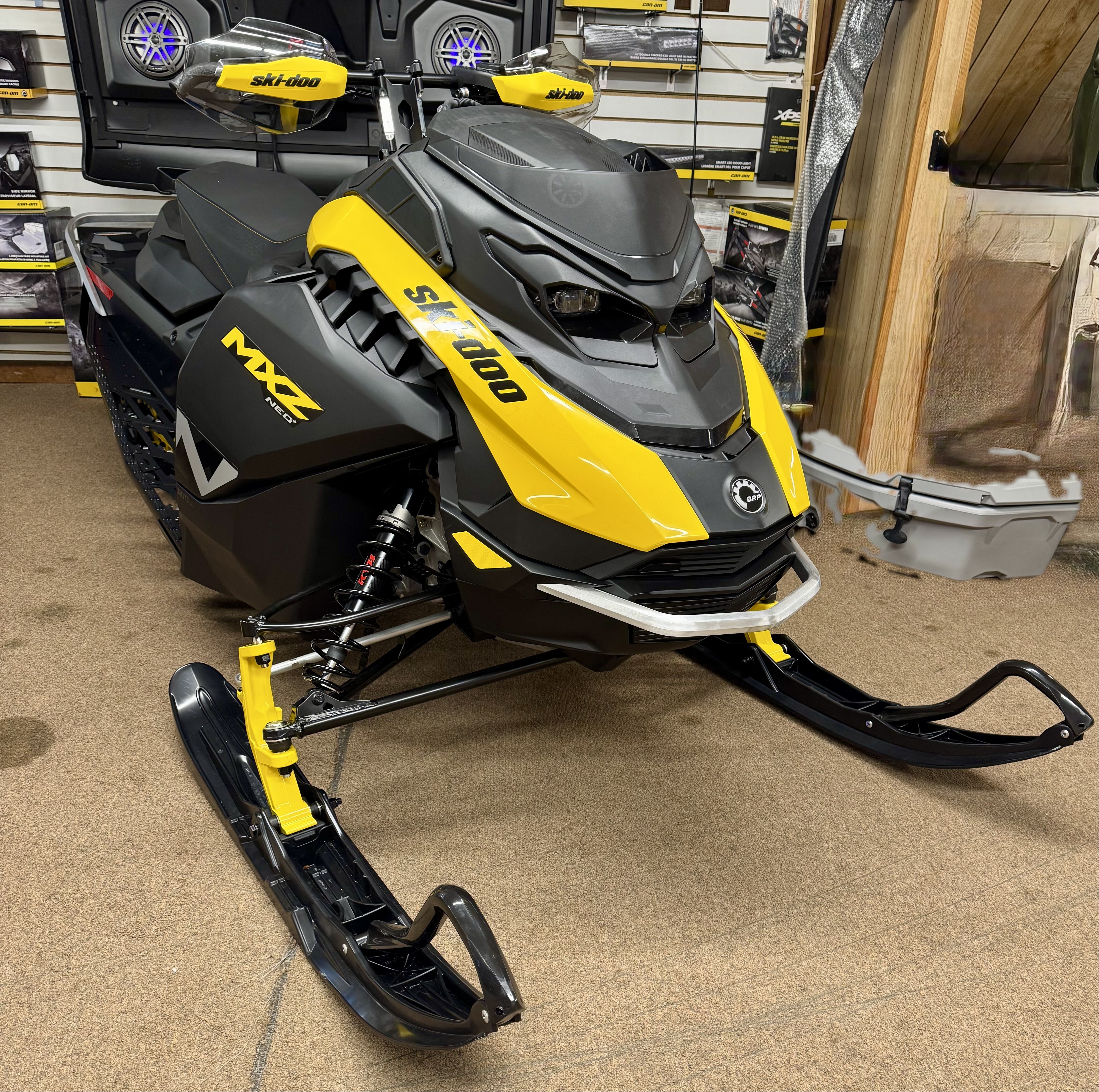 2026 Ski-Doo MXZ NEO+ 600 EFI ES RipSaw 1.25 BASE in mars PA