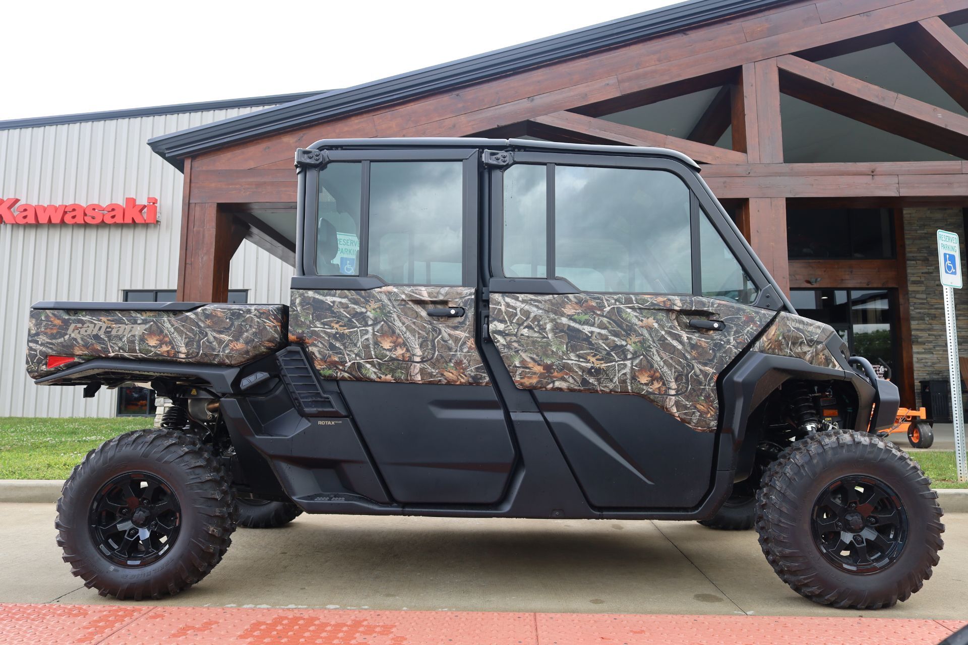 2026 Can-Am Defender MAX XT CAB HD11 in georgetown KY