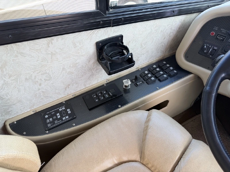 2006 TIFFIN MOTORHOMES ALLEGRO BUS 40 QDP