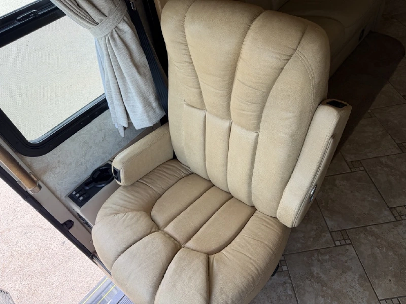 2006 TIFFIN MOTORHOMES ALLEGRO BUS 40 QDP