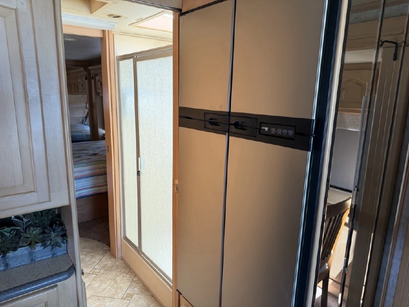 2006 TIFFIN MOTORHOMES ALLEGRO BUS 40 QDP