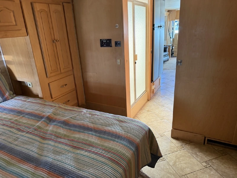 2006 TIFFIN MOTORHOMES ALLEGRO BUS 40 QDP
