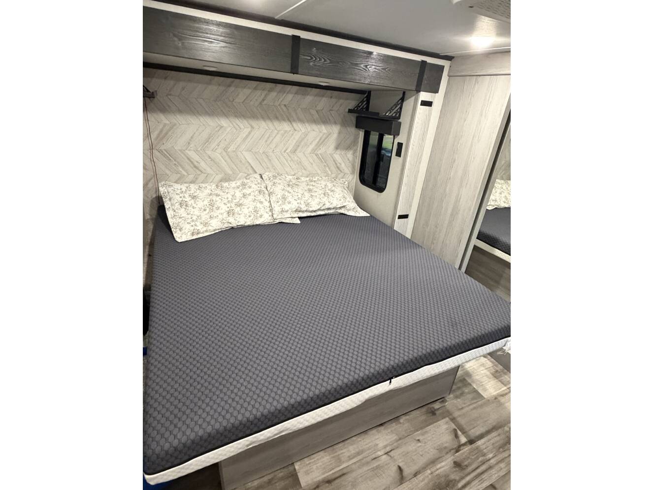 A photo of this 2023 Keystone MONTANA HIGH COUNTRY 385BR