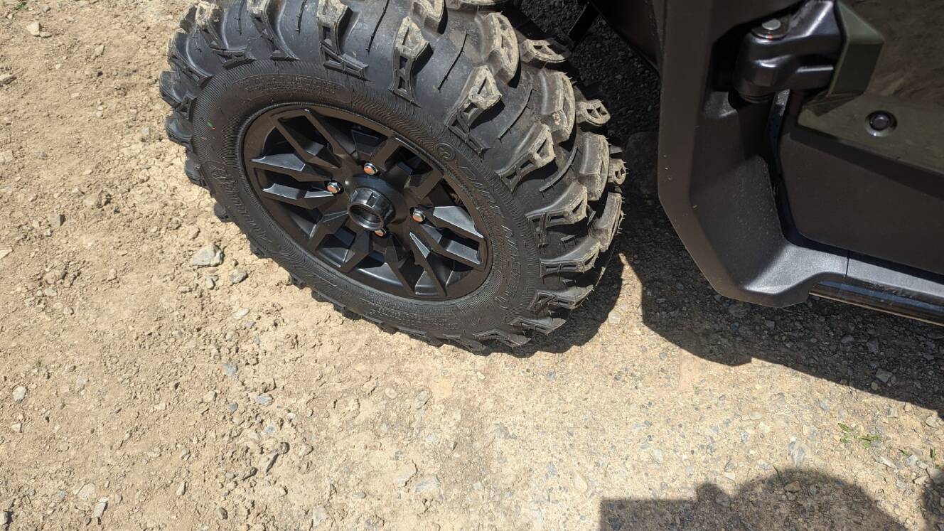 A photo of this 2025 Honda Pioneer 1000-6 Deluxe Crew