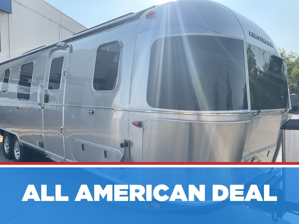 2024 Airstream Classic 33FB in wheat ridge CO