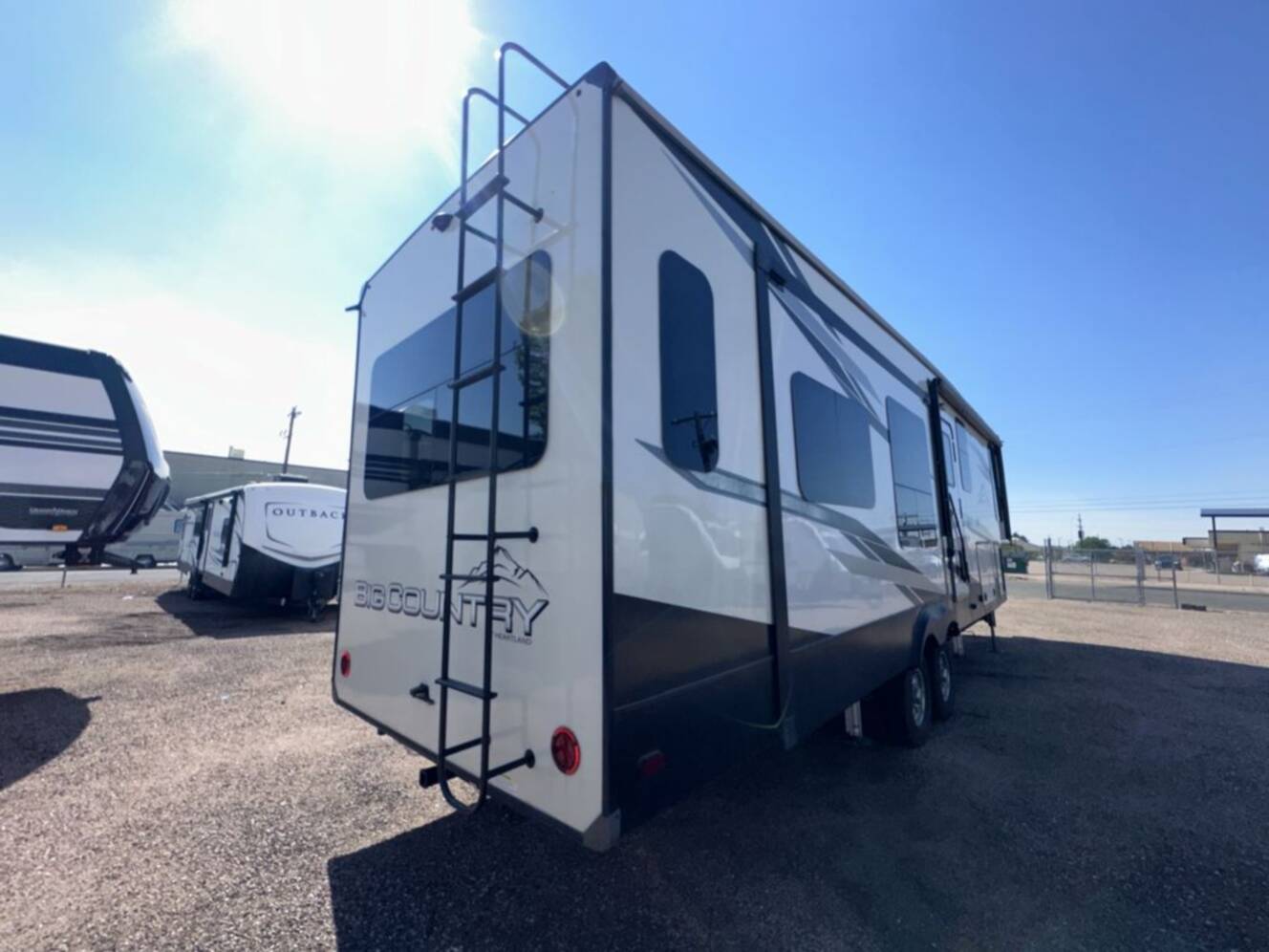A photo of this 2022 Heartland Big Country 3155RLK