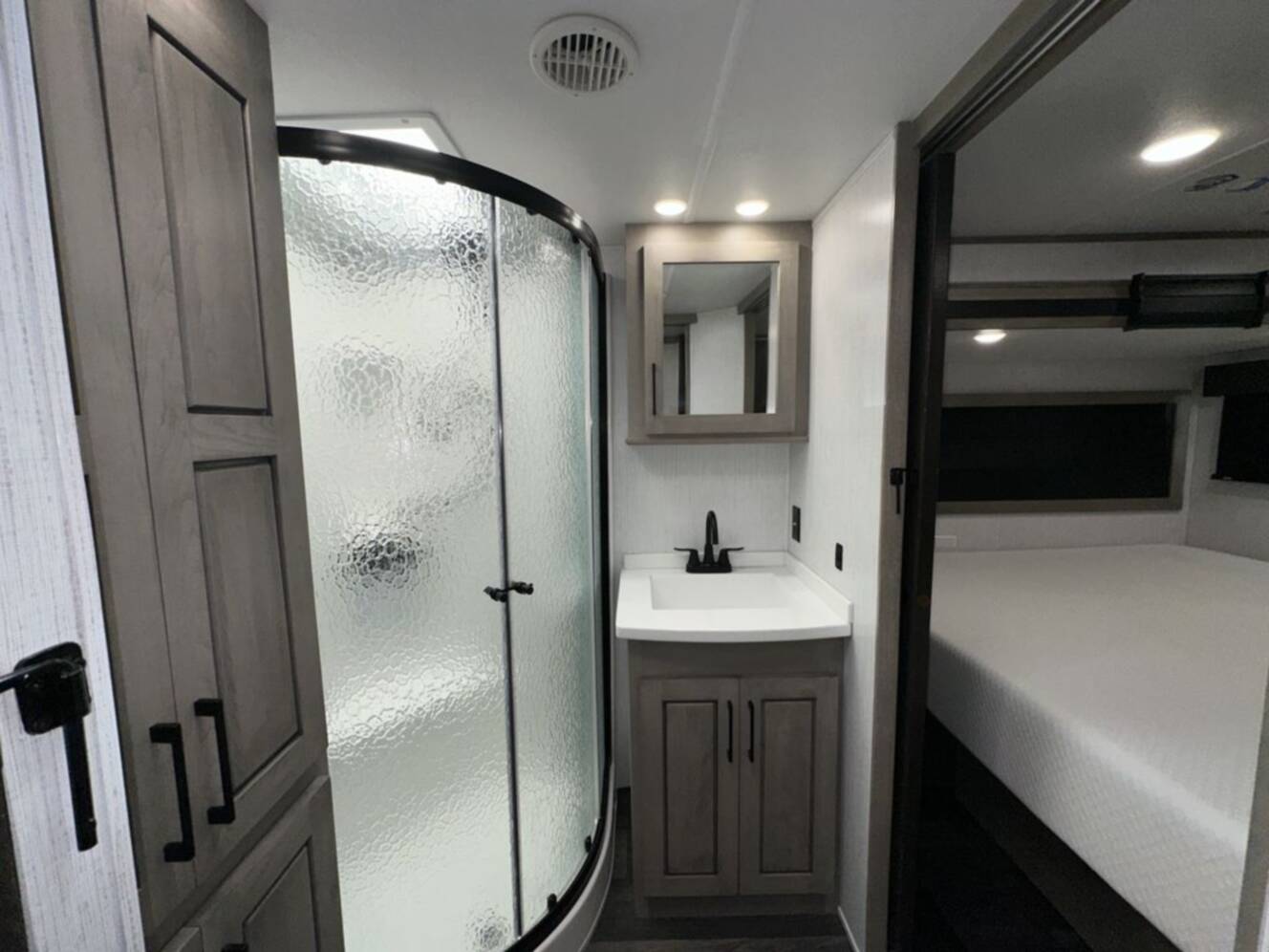 A photo of this 2022 Heartland Big Country 3155RLK