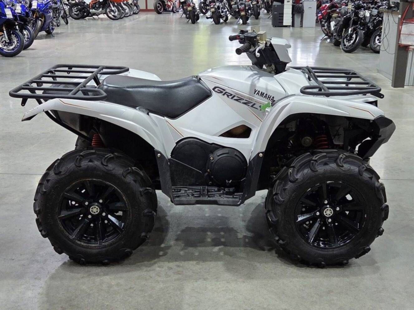 A photo of this 2022 Yamaha Grizzly EPS SE
