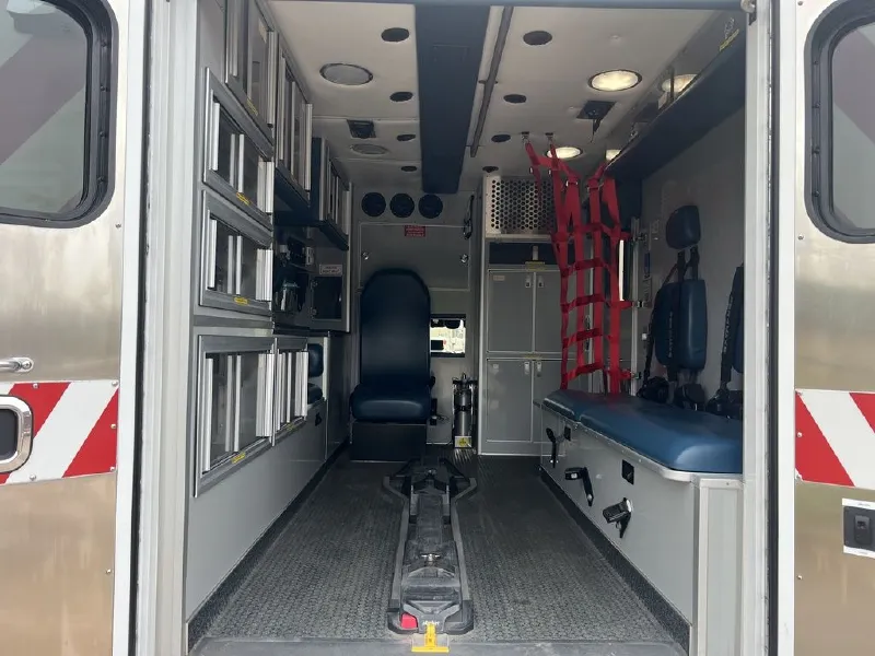 2019 FORD F350 SUPER DUTY AMBULANCE