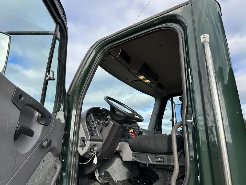 2016 FREIGHTLINER 108SD TANKER