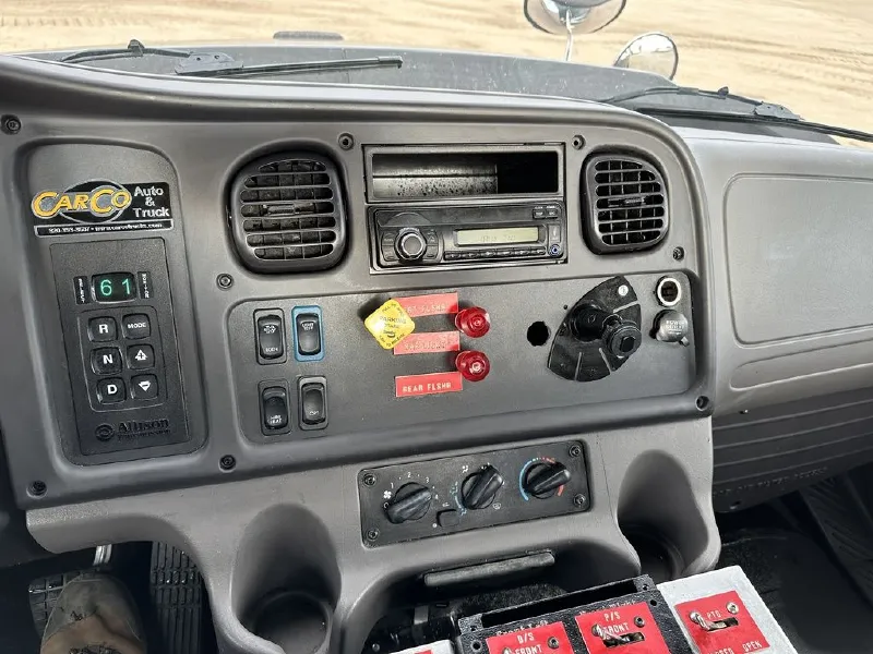 2016 FREIGHTLINER 108SD TANKER