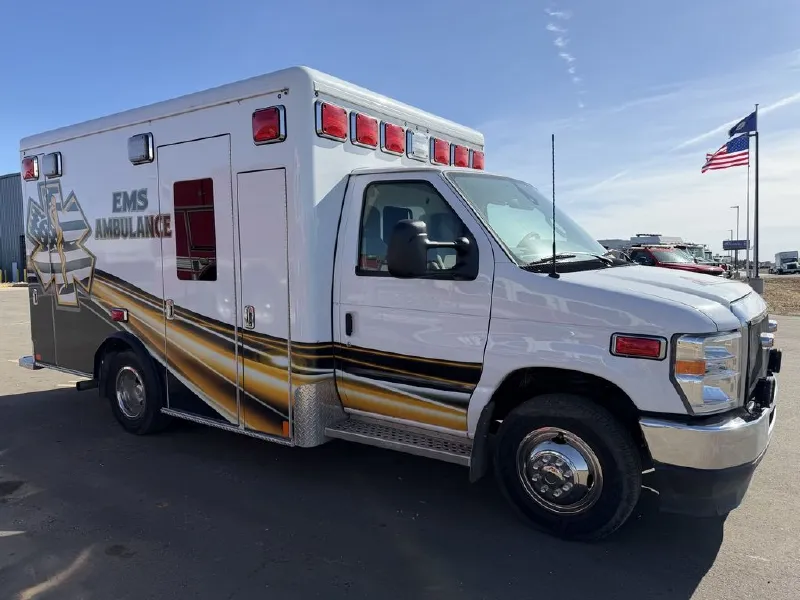 2023 FORD CRESTLINE AMBULANCE