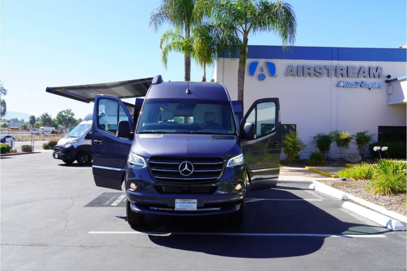 A photo of this 2025 Airstream Interstate 19 AWD E-1
