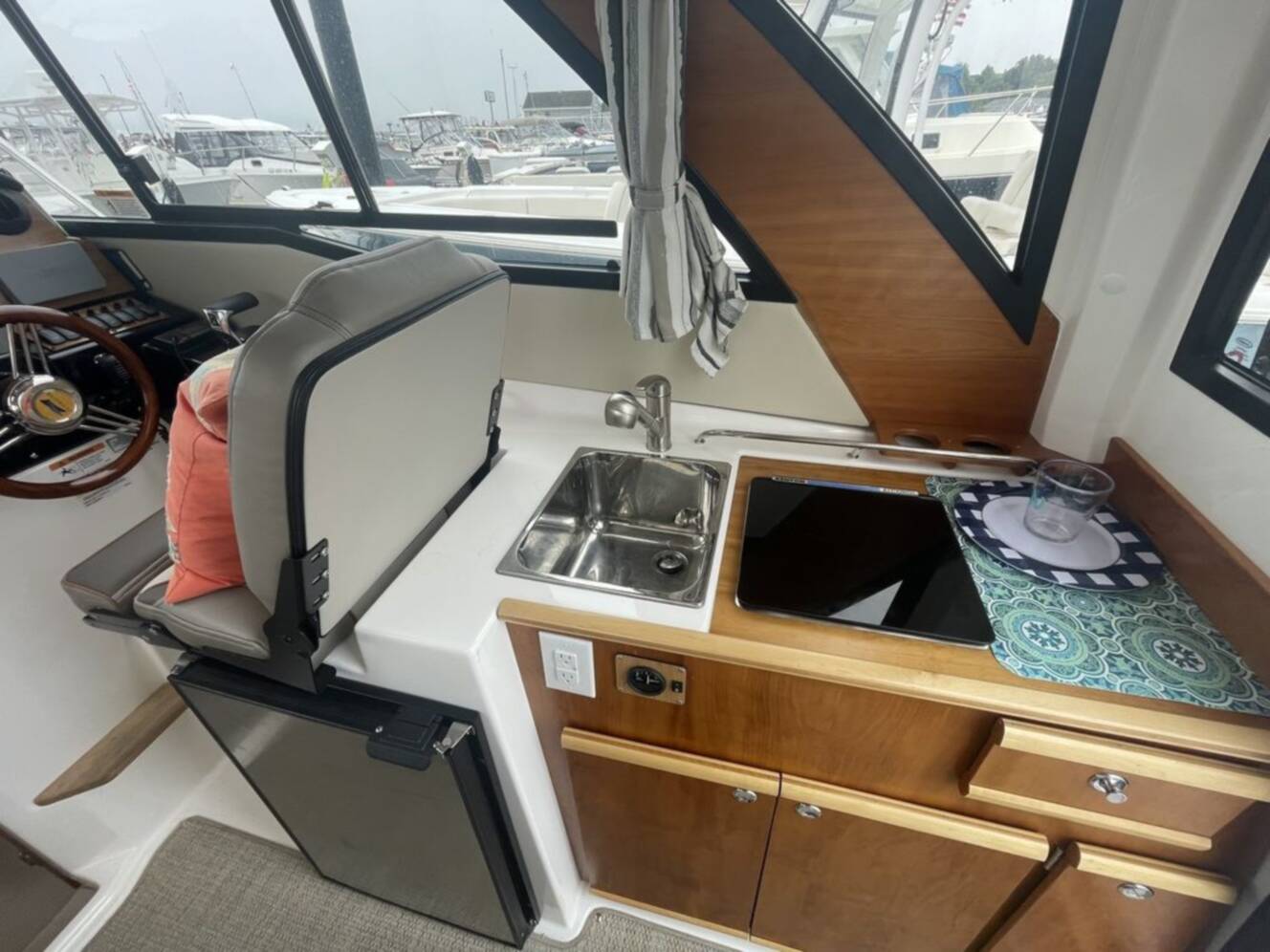 A photo of this 2024 Cutwater 248 C COUPE