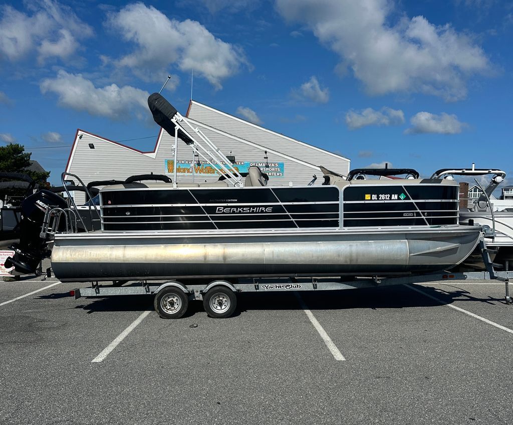 2021 Berkshire Pontoons 24RFX LE 2.75 NAN in fenwick island DE