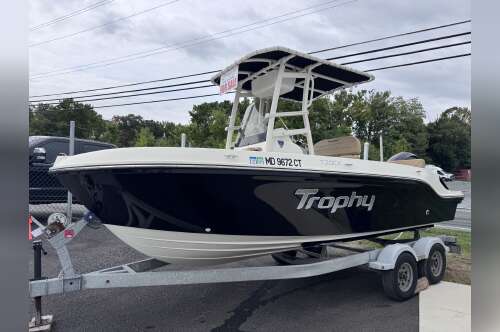 2022 Bayliner Trophy T20CX T24CC in middle river MD