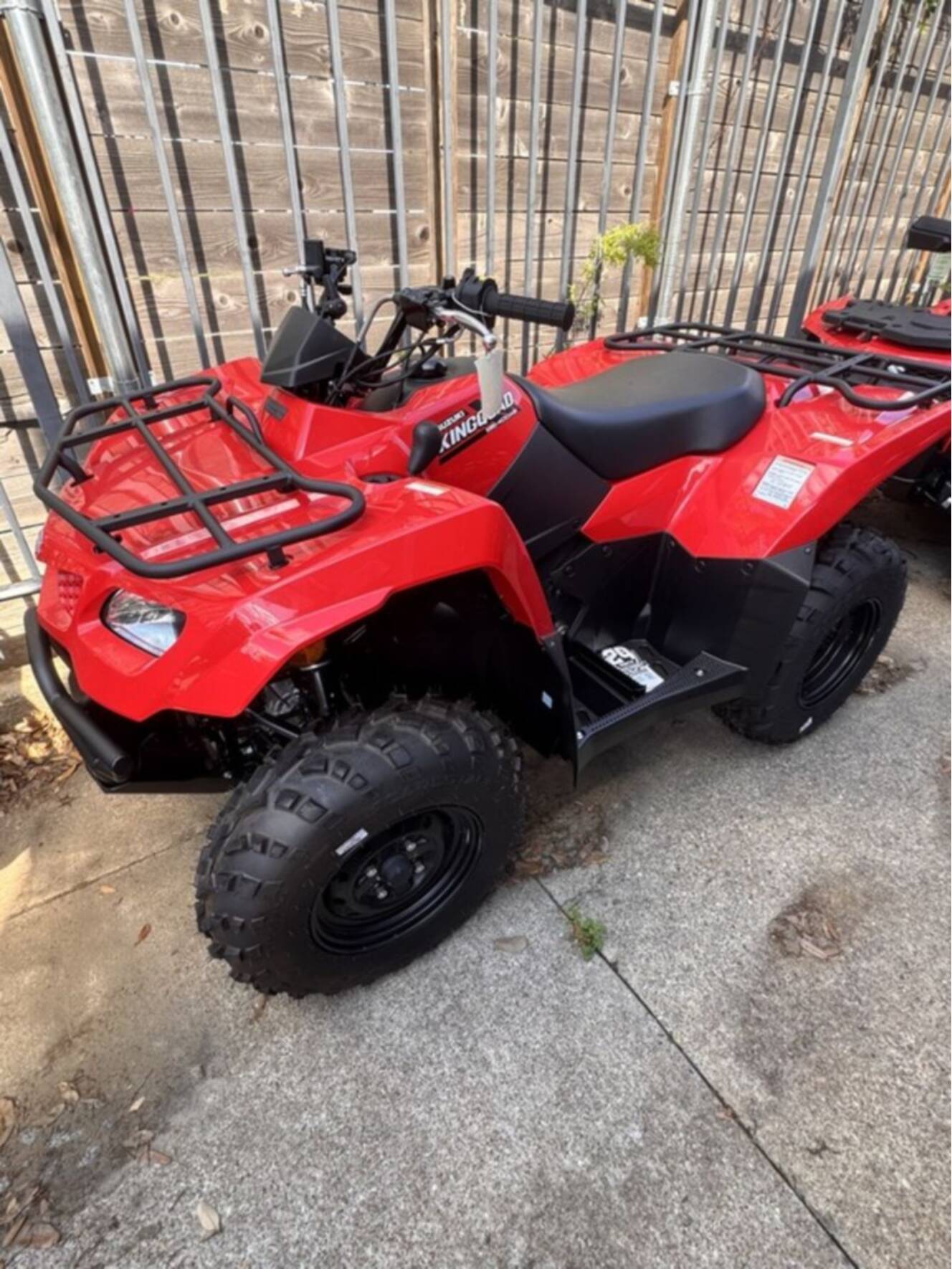 A photo of this 2025 Suzuki KingQuad 400ASi