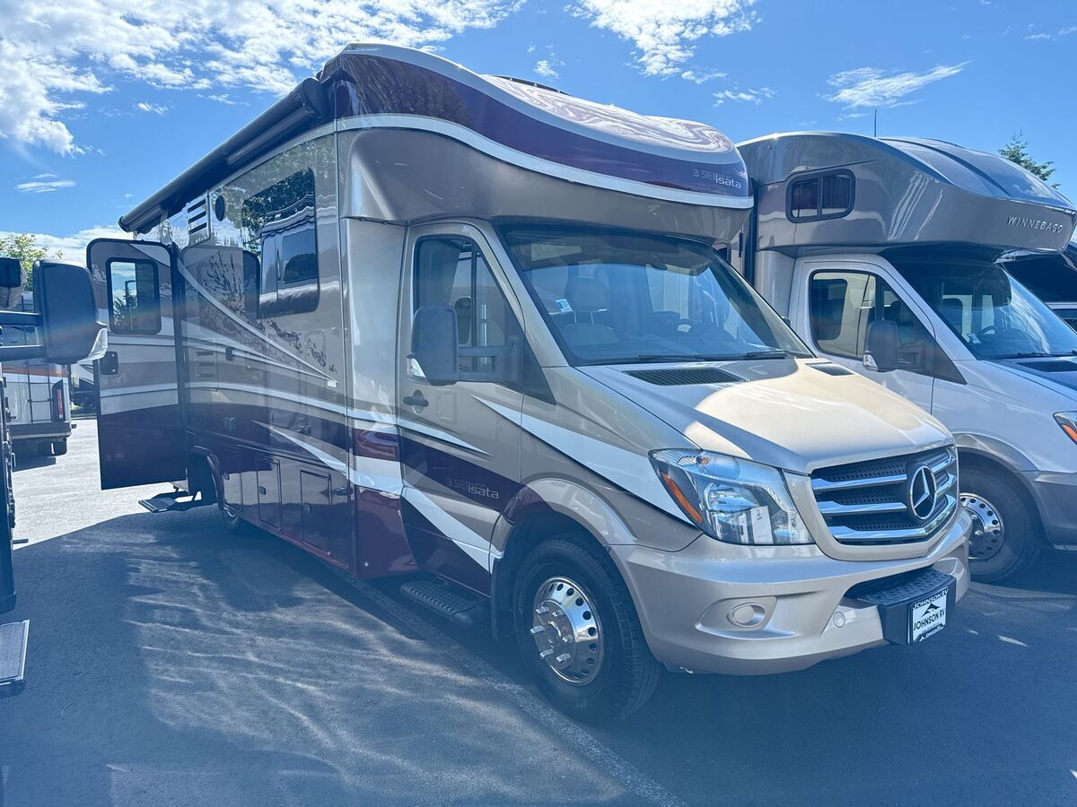2020 Dynamax Isata 3 24RB RV