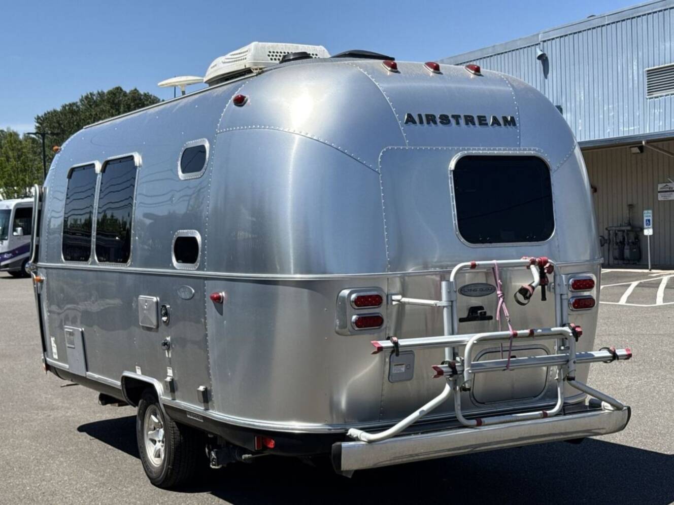 A photo of this 2018 Airstream Flying Cloud 20FB