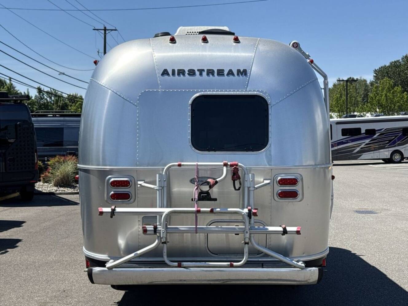 A photo of this 2018 Airstream Flying Cloud 20FB