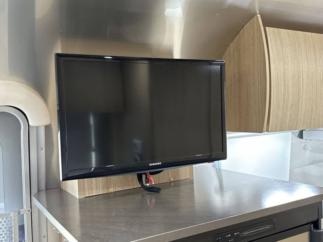A photo of this 2018 Airstream Flying Cloud 20FB