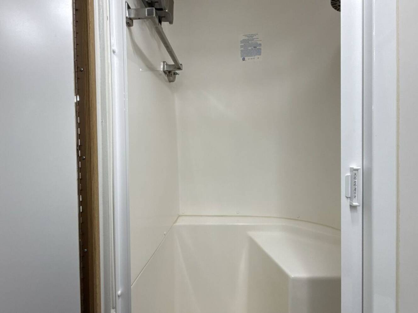 A photo of this 2018 Airstream Flying Cloud 20FB