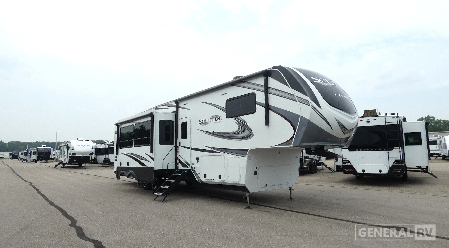 2022 Grand Design SOLITUDE 3740BH in wayland MI