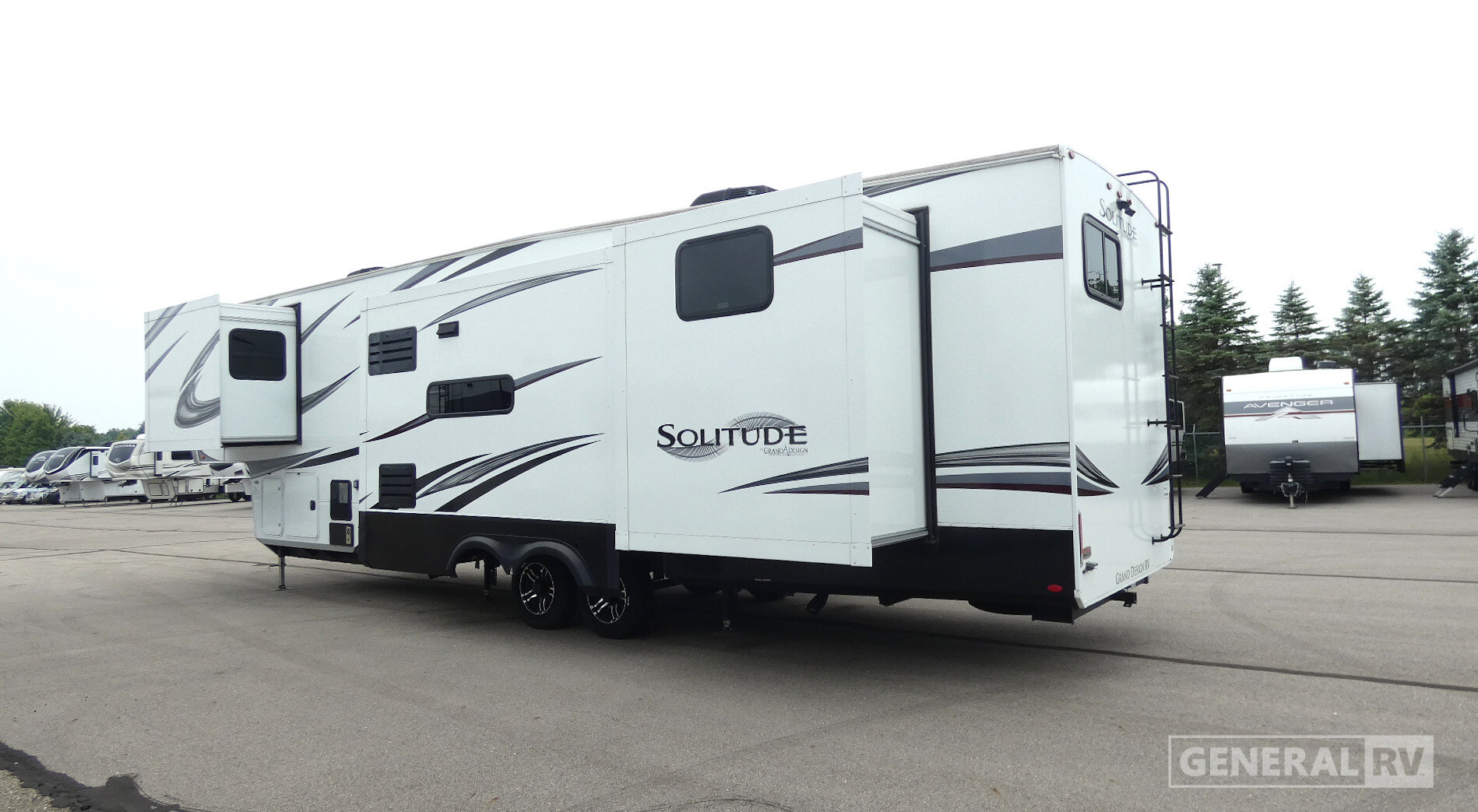 2022 Grand Design SOLITUDE 3740BH in wayland MI