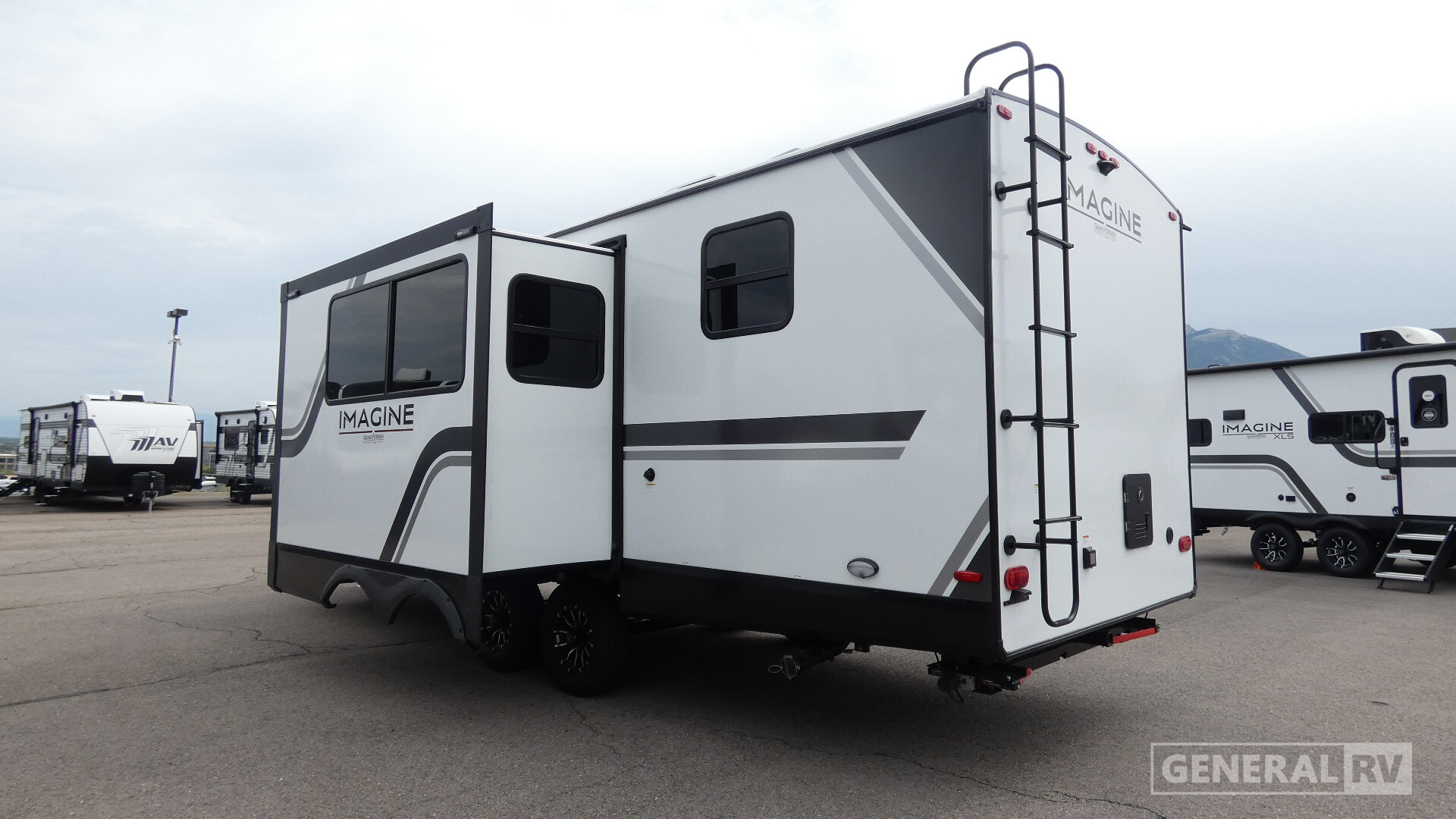 2027 Grand Design IMAGINE 2470BH in south weber UT