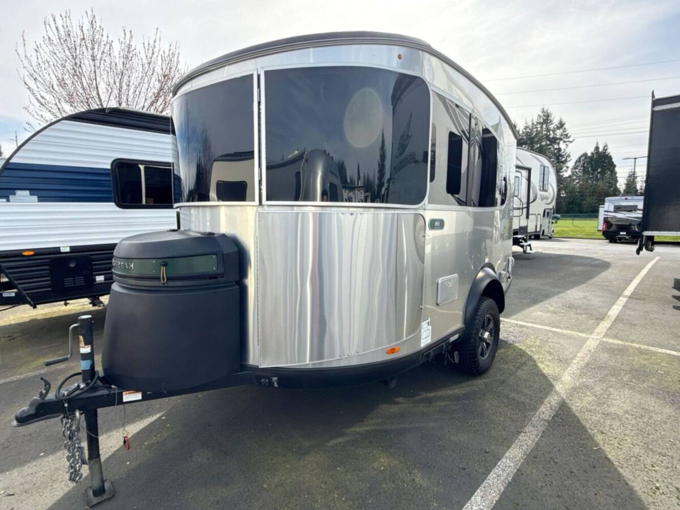A photo of this 2023 Airstream Basecamp 16X