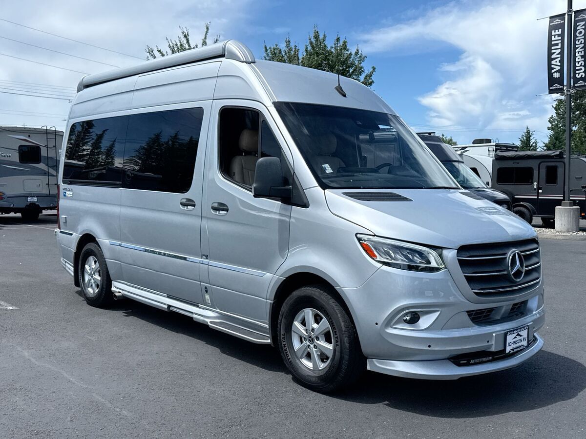 2020 Airstream Tommy Bahama Interstate 19 in sandy OR