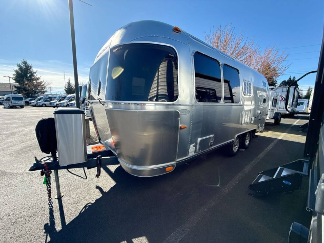 A photo of this 2015 Airstream Flying Cloud