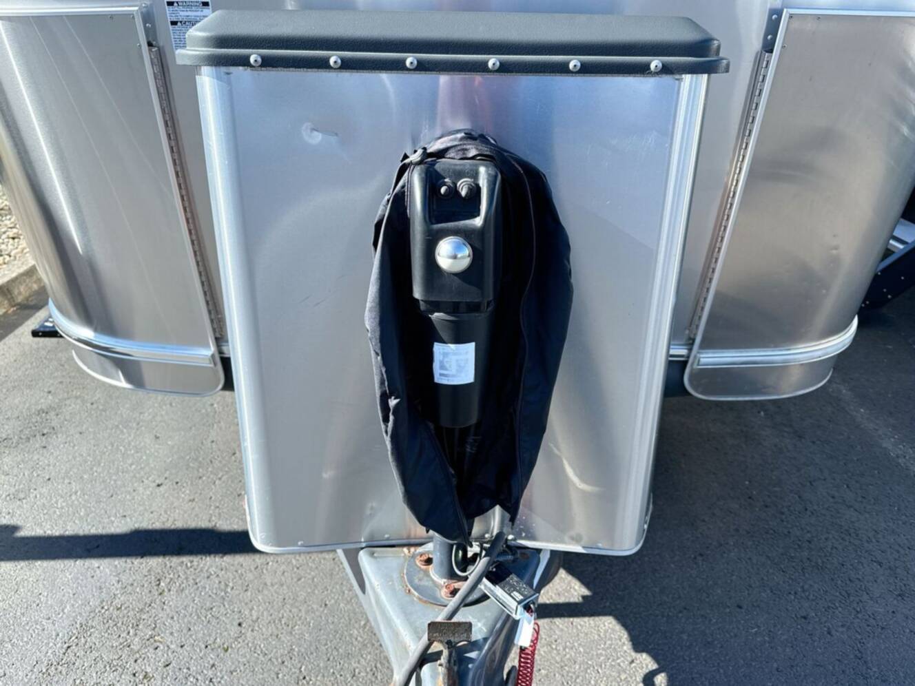 A photo of this 2015 Airstream Flying Cloud