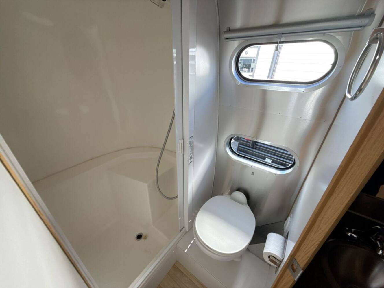 A photo of this 2015 Airstream Flying Cloud