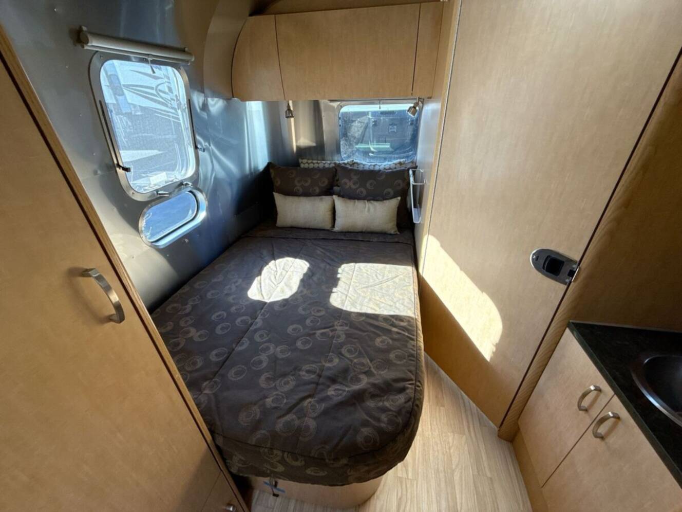 A photo of this 2015 Airstream Flying Cloud