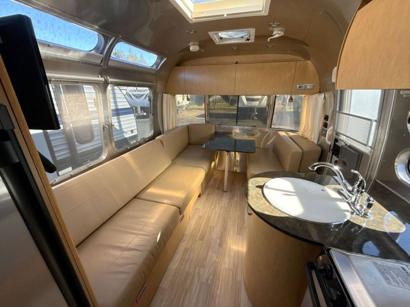 A photo of this 2015 Airstream Flying Cloud
