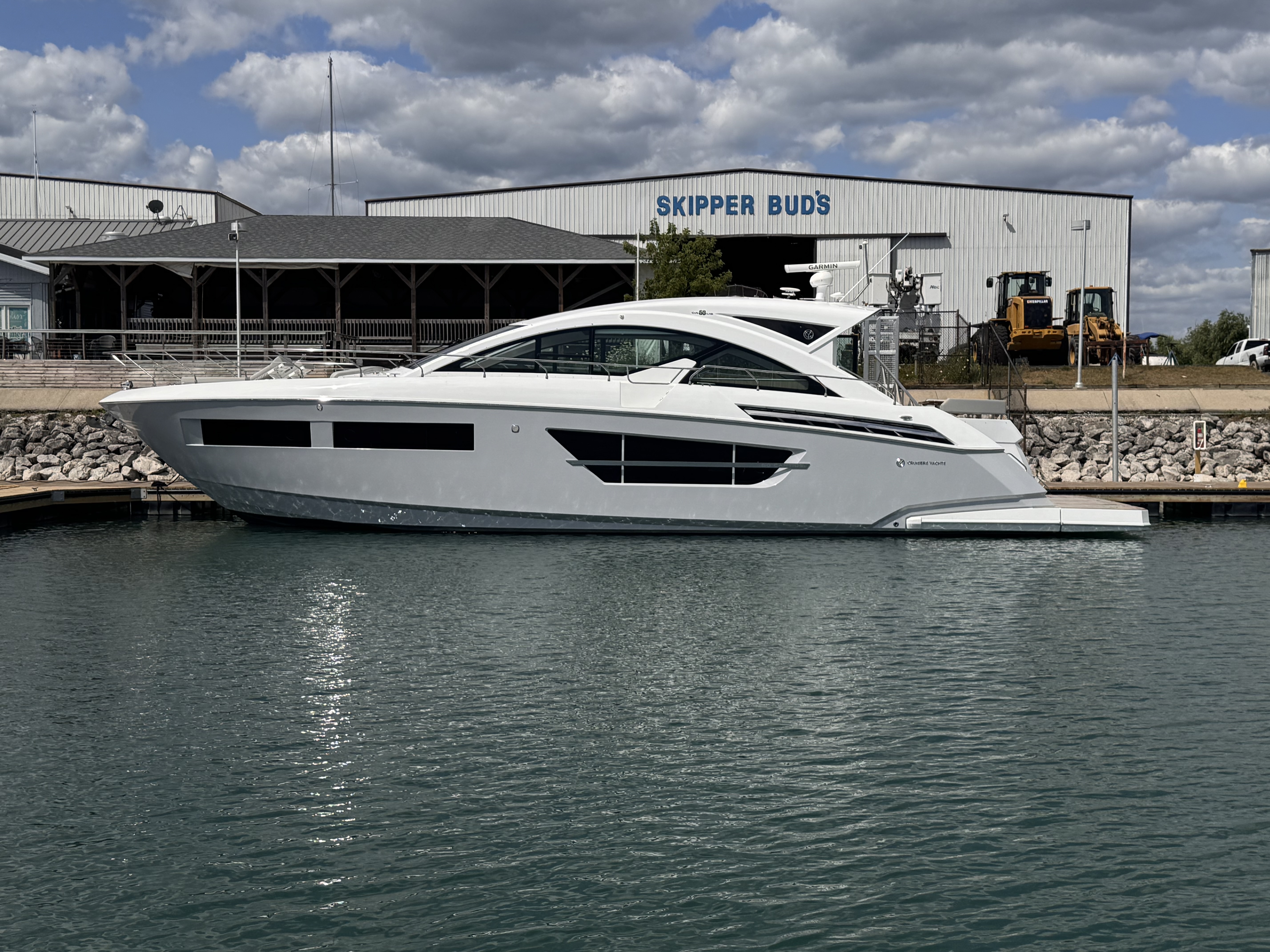 2025 Cruisers Yachts 60 CANTIUS in pewaukee WI