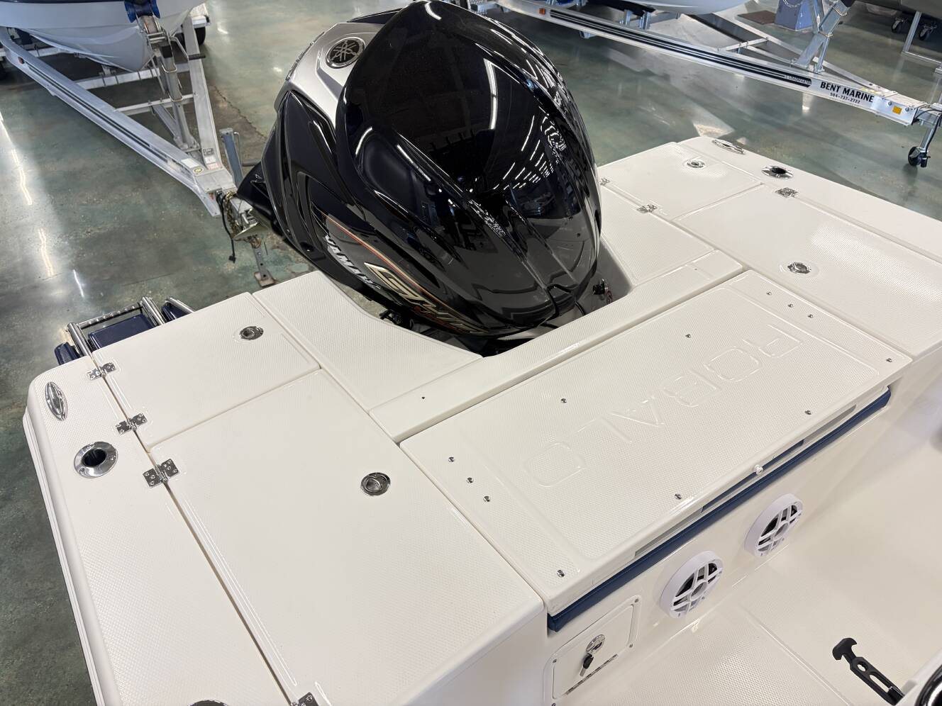 A photo of this 2027 Robalo 226 CAYMAN