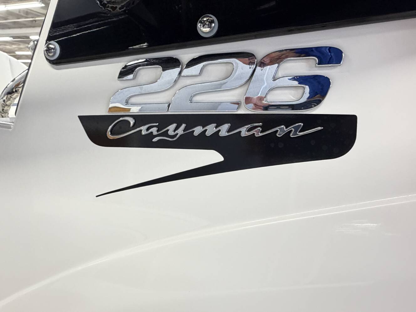 A photo of this 2027 Robalo 226 CAYMAN