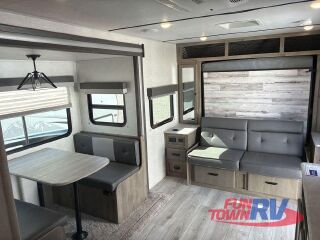 2022 FOREST RIVER SURVEYOR LEGEND 203RKLE