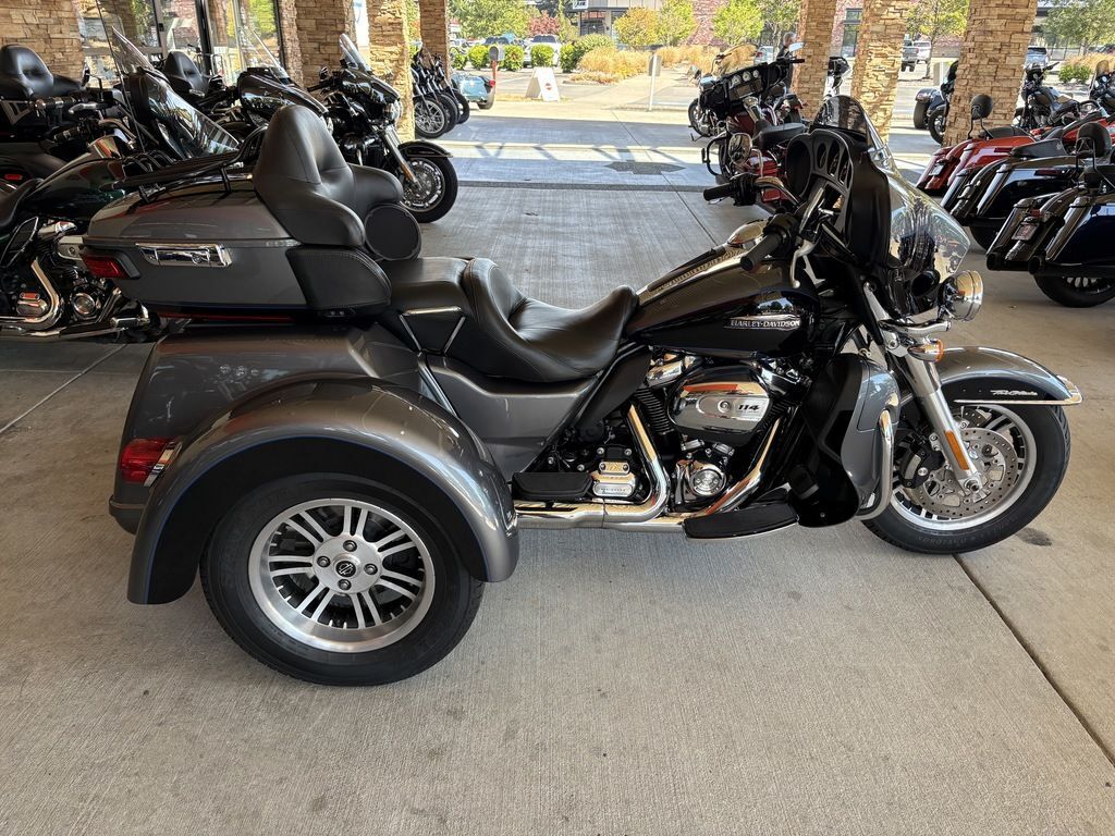 2021 Harley-Davidson® FLHTCUTG - Tri Glide® Ultra ULTRA CLASSIC in Lacey, WA