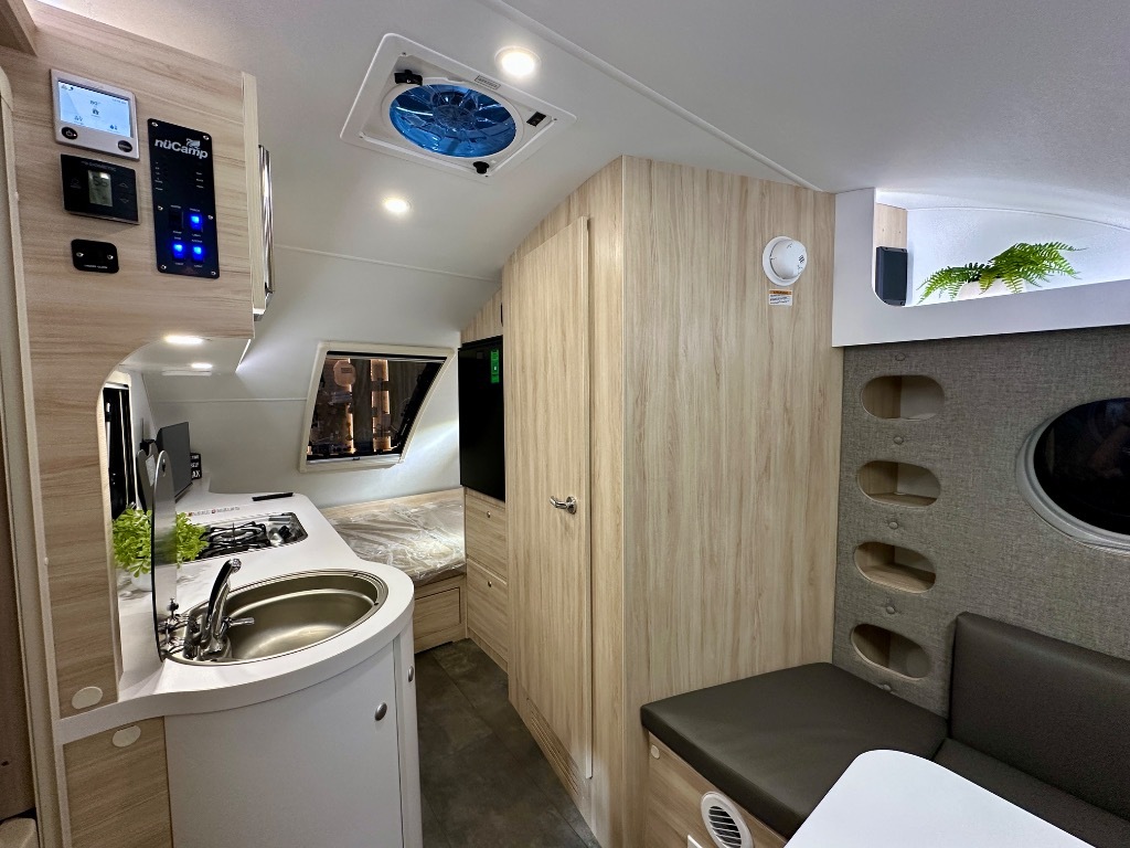 2027 Nucamp Rv TAB 400 Black Canyon in franklin TN