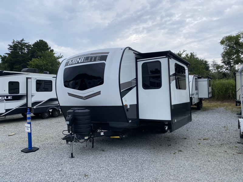 2024 Forest River Rv Rockwood Signature 2506S in hendersonville NC