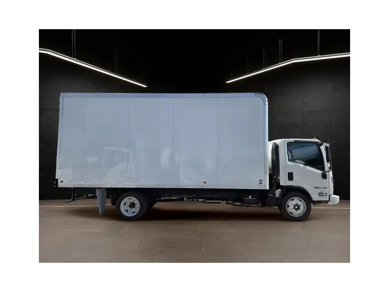 2025 ISUZU NPR